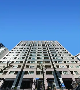 東京都港区六本木2【マンション】の外観