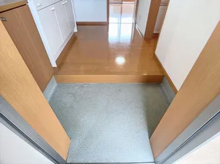 Mハイツ【1階】の玄関