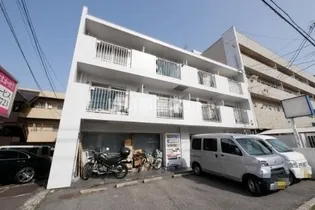 小松コーポ御幸【1階】の外観