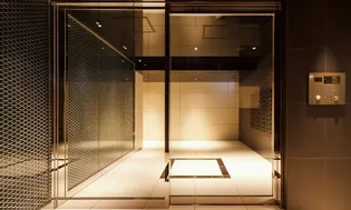 東京都新宿区四谷4【マンション】の外観