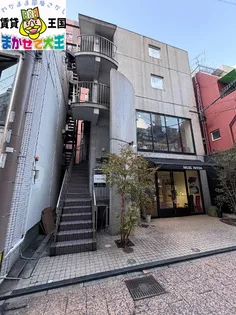 ガーデン・ジニア【3階】の外観