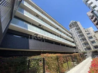 プレサンス上町台 夕陽丘【1階】の外観
