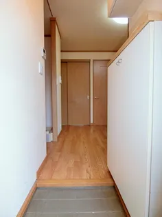 メゾンリバティ【1階】の玄関