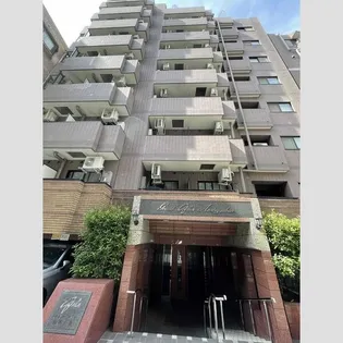 東京都港区麻布十番3【マンション】の外観