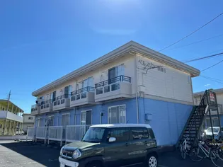 ベルメゾン飛鳥I【1階】の外観