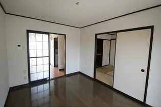 コーポタキサカ【2階】の居間