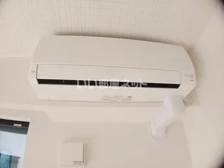 ブラウニーペットハウス【1階】の居間