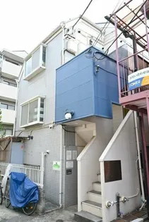 メトリブ三軒茶屋【1階】の外観