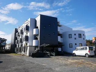 パレロワイヤル【3階】の外観