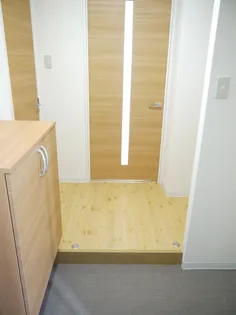 神話の杜 K【2階】の玄関