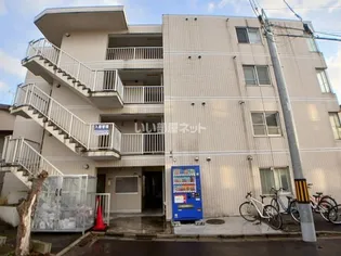 クレステージ宮前【1階】の外観