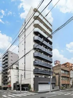 コンフォリア・リヴ関内【3階】の外観