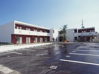 沖縄県沖縄市美原4【アパート】の外観