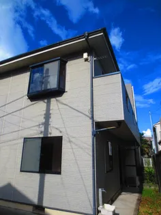 シャロ-ム国立の外観