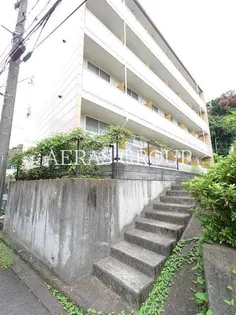 レオパレス聖蹟ロイヤルハイツ【1階】の外観