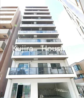 埼玉県越谷市赤山本町【マンション】の外観