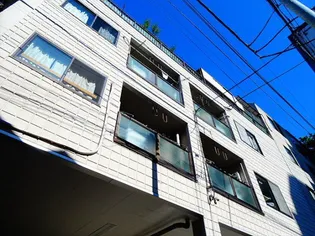 ヴィラン芳永【3階】の外観