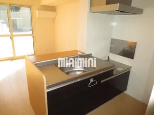 ウィステリア A棟【1階】のキッチン