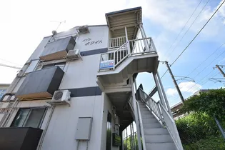 メゾンホワイト【2階】の外観