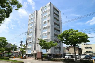 クルエボヌール西念【3階】の外観