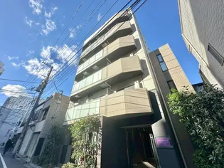 東京都新宿区新宿7【マンション】の外観