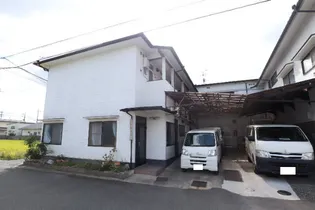 岡山県総社市南溝手【アパート】の外観