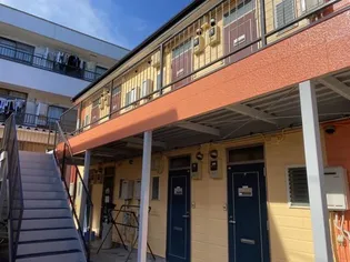 シャトーレ中里B棟【1階】の外観