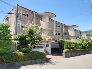 リストン宝塚【1階】の外観