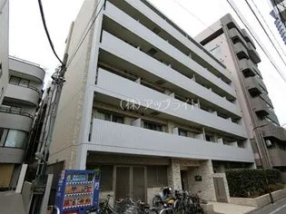 プレール・ドゥーク新宿【3階】の外観