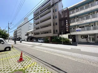 高知県高知市大川筋1【マンション】の外観