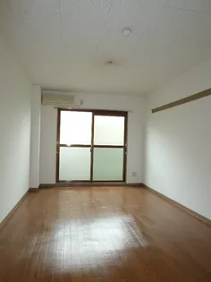 ウェルフェアーII【3階】の居間