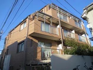 ラビュール三軒茶屋【1階】の外観