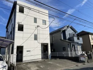 ティンカーベル【1階】の外観