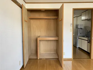 コンフォール【2階】の内装