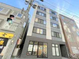 クロスティアS6W8の画像