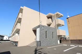 ウエルス【1階】の外観