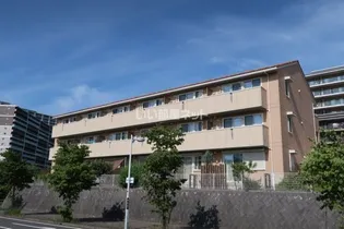 カーザ ヴェルデ C棟【2階】の外観