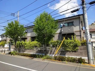 フローラルハイツIIの外観