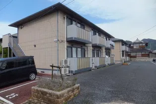 ラ ヴィナス椿の画像