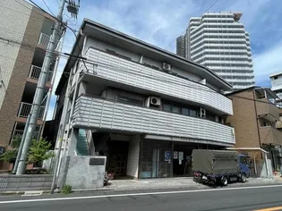 アパートメントオオランド【3階】の外観