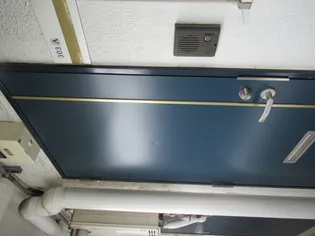 第2八幡山マンション【3階】の玄関