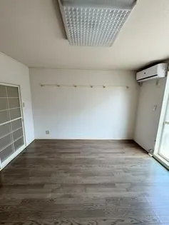 ファーストハイツ【1階】の居間