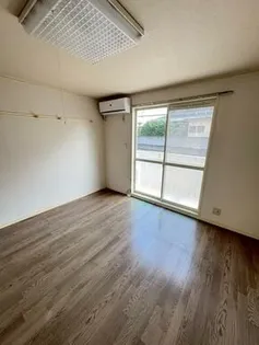 ファーストハイツ【1階】の居間