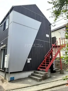 シモンズ・ホール【1階】の外観