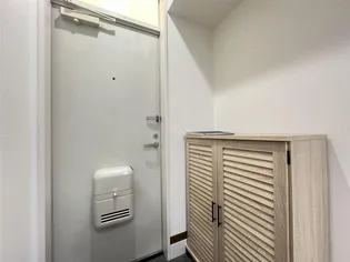 ヴェントノールB【2階】の玄関