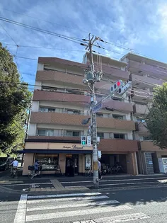 アート衣笠の画像