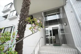 メゾン川本【1階】の外観