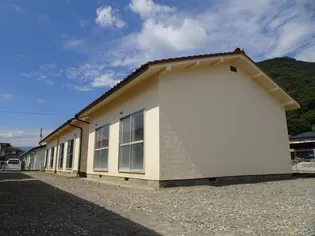 長野県上田市緑が丘3【一戸建】の外観
