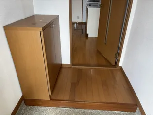 ブランシェ・アウトリバーの玄関