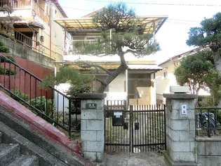 大阪府柏原市旭ケ丘1【一戸建】の外観